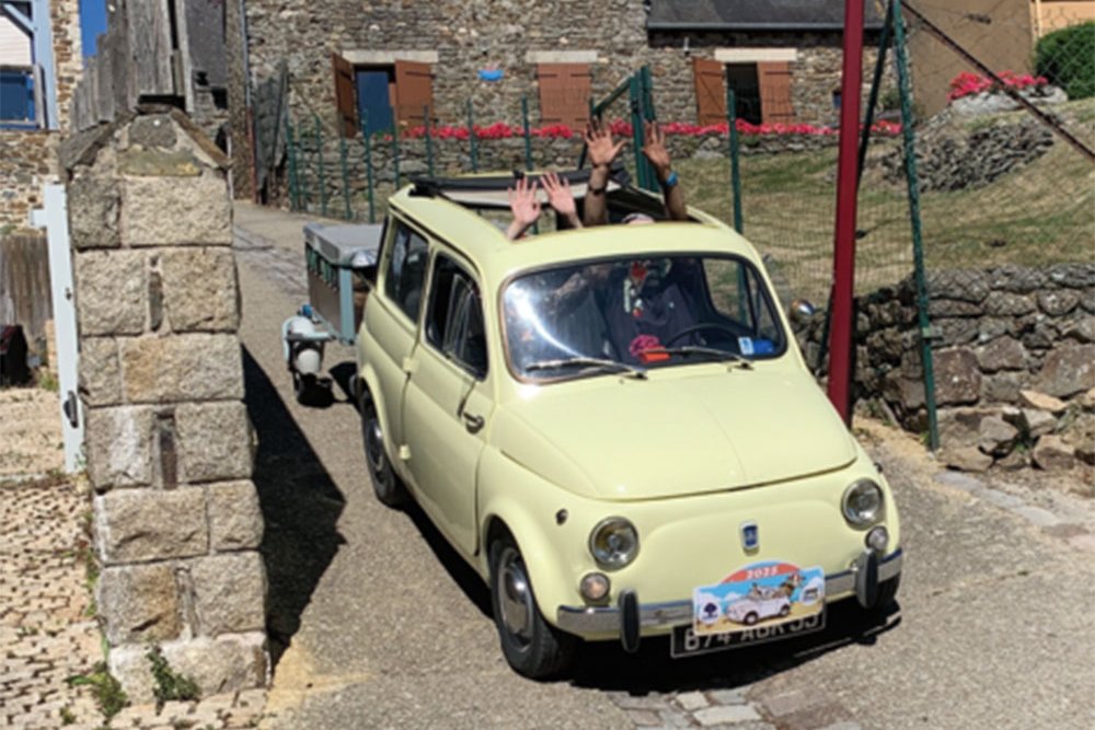 <strong></strong><small>© FIAT 500 et dérivés CLUB DE FRANCE</small>