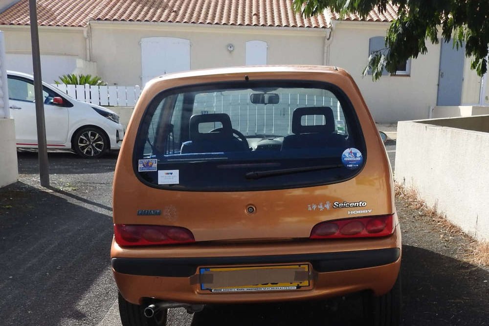 <strong></strong><small>© FIAT 500 et dérivés CLUB DE FRANCE</small>