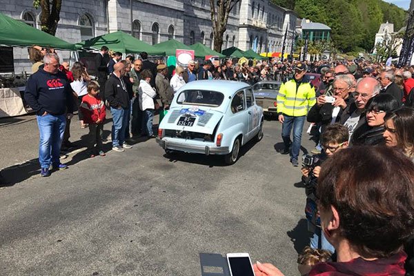 Bagnères de Bigorre © FIAT 500 et dérivés CLUB DE FRANCE <strong>Bagnères de Bigorre</strong><small>© FIAT 500 et dérivés CLUB DE FRANCE</small>