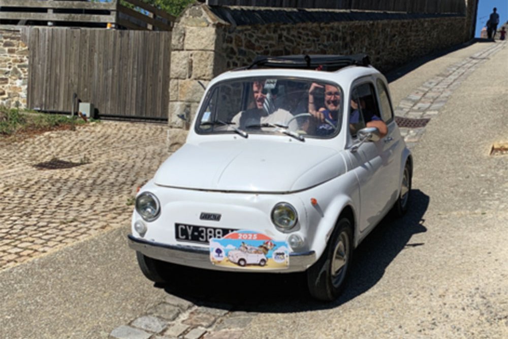 <strong></strong><small>© FIAT 500 et dérivés CLUB DE FRANCE</small>