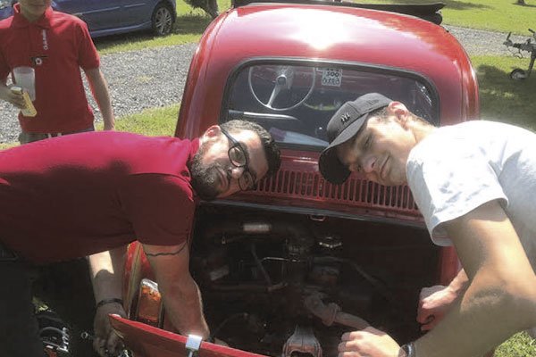 Avec le sourire © FIAT 500 et dérivés CLUB DE FRANCE <strong>Avec le sourire</strong><small>© FIAT 500 et dérivés CLUB DE FRANCE</small>