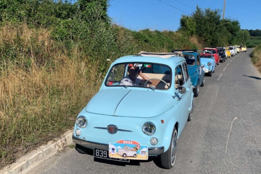 <strong></strong><small>© FIAT 500 et dérivés CLUB DE FRANCE</small>
