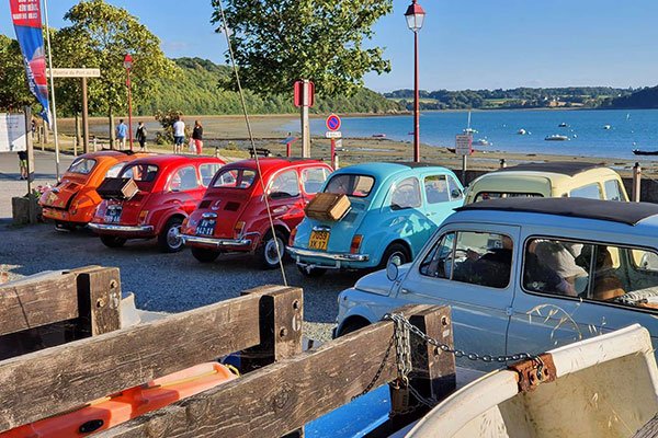 Saint Suliac © FIAT 500 et dérivés CLUB DE FRANCE <strong>Saint Suliac</strong><small>© FIAT 500 et dérivés CLUB DE FRANCE</small>