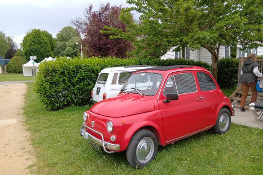 <strong></strong><small>© FIAT 500 et dérivés CLUB DE FRANCE</small>