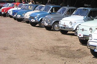 Breteuil © FIAT 500 et dérivés CLUB DE FRANCE <strong>Breteuil</strong><small>© FIAT 500 et dérivés CLUB DE FRANCE</small>