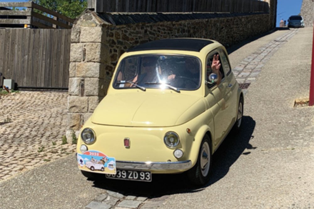 <strong></strong><small>© FIAT 500 et dérivés CLUB DE FRANCE</small>