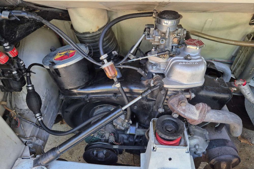 <strong></strong><small>© FIAT 500 et dérivés CLUB DE FRANCE</small>