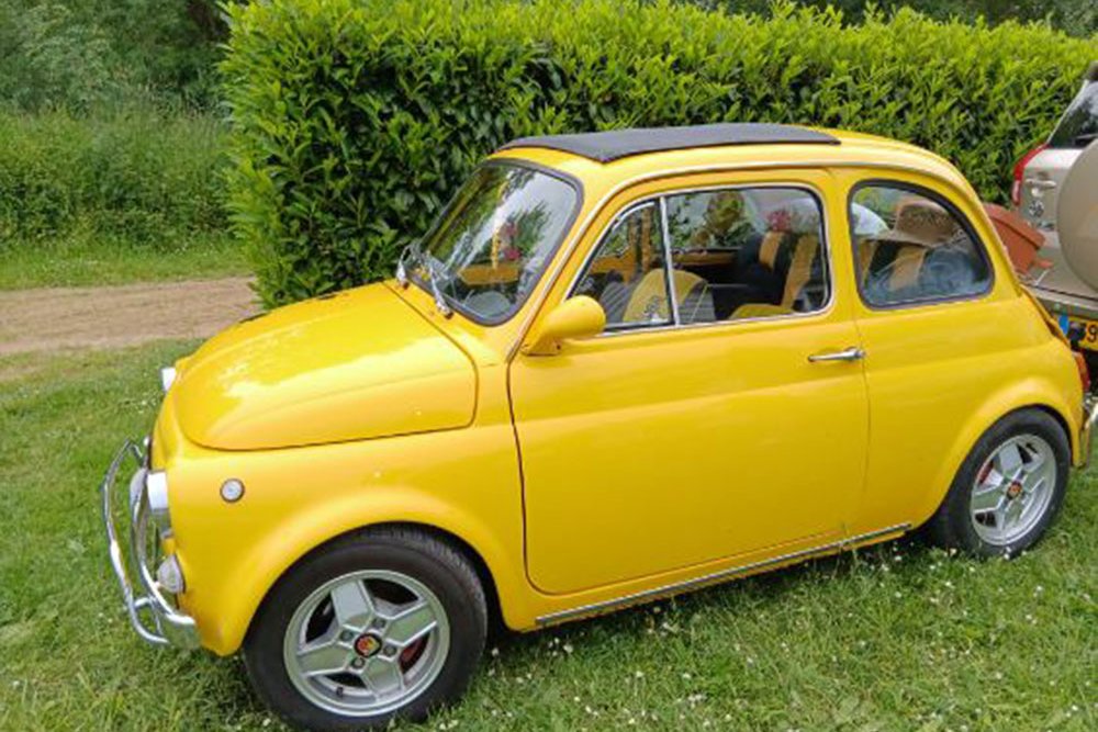 <strong></strong><small>© FIAT 500 et dérivés CLUB DE FRANCE</small>