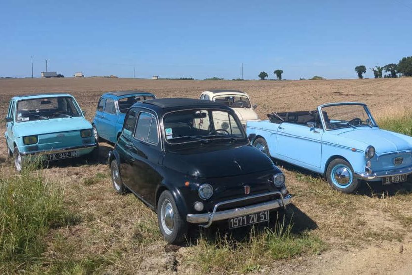 <strong>En attendant le Tour</strong><small>© FIAT 500 et dérivés CLUB DE FRANCE</small>
