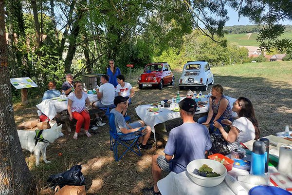 Champagne © FIAT 500 et dérivés CLUB DE FRANCE <strong>Champagne</strong><small>© FIAT 500 et dérivés CLUB DE FRANCE</small>