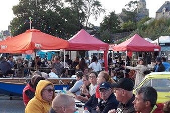 Saint Suliac © FIAT 500 et dérivés CLUB DE FRANCE <strong>Saint Suliac</strong><small>© FIAT 500 et dérivés CLUB DE FRANCE</small>