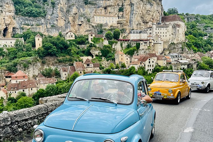 <strong></strong><small>© FIAT 500 et dérivés CLUB DE FRANCE</small>