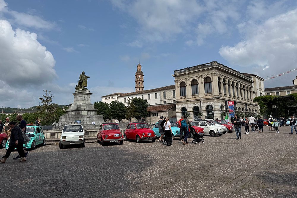 <strong></strong><small>© FIAT 500 et dérivés CLUB DE FRANCE</small>