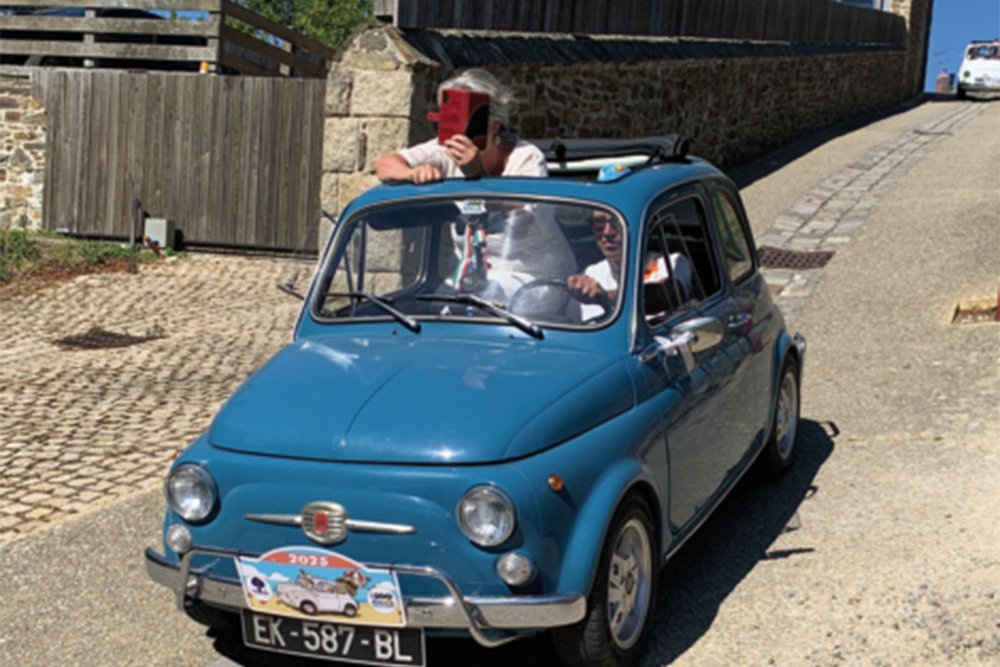 <strong></strong><small>© FIAT 500 et dérivés CLUB DE FRANCE</small>