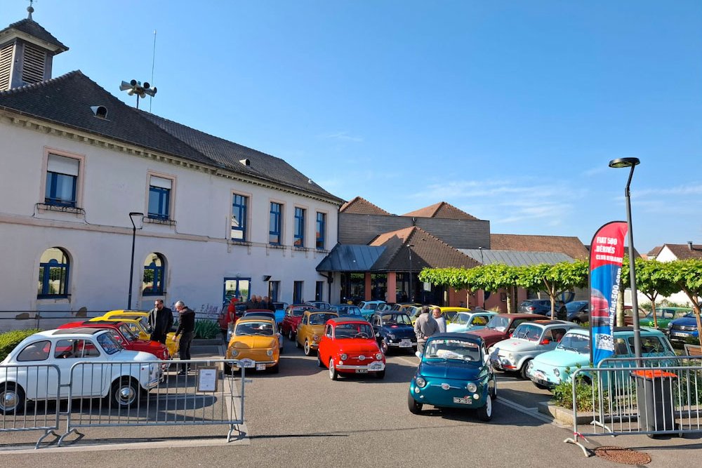 vendredi © FIAT 500 et dérivés CLUB DE FRANCE <strong>vendredi</strong><small>© FIAT 500 et dérivés CLUB DE FRANCE</small>