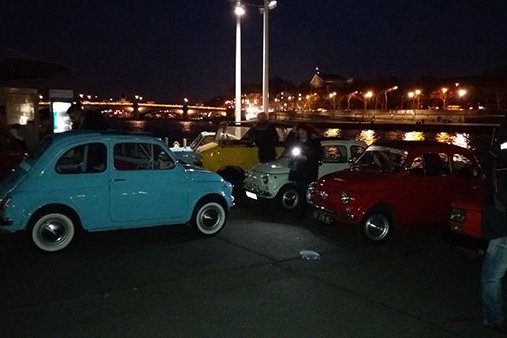 Les quais © FIAT 500 et dérivés CLUB DE FRANCE <strong>Les quais</strong><small>© FIAT 500 et dérivés CLUB DE FRANCE</small>