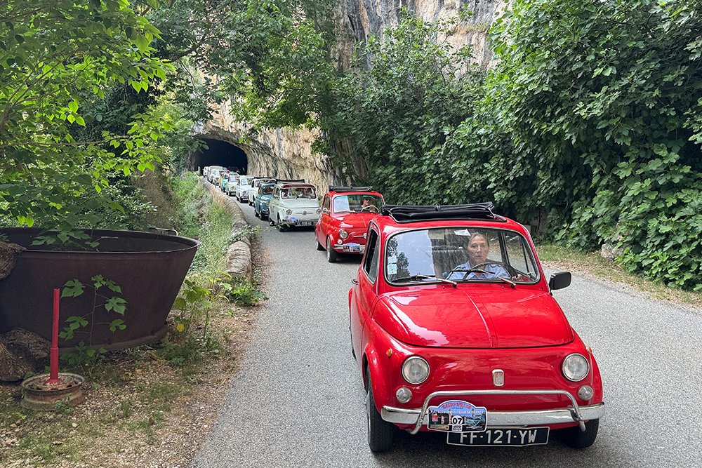 <strong></strong><small>© FIAT 500 et dérivés CLUB DE FRANCE</small>