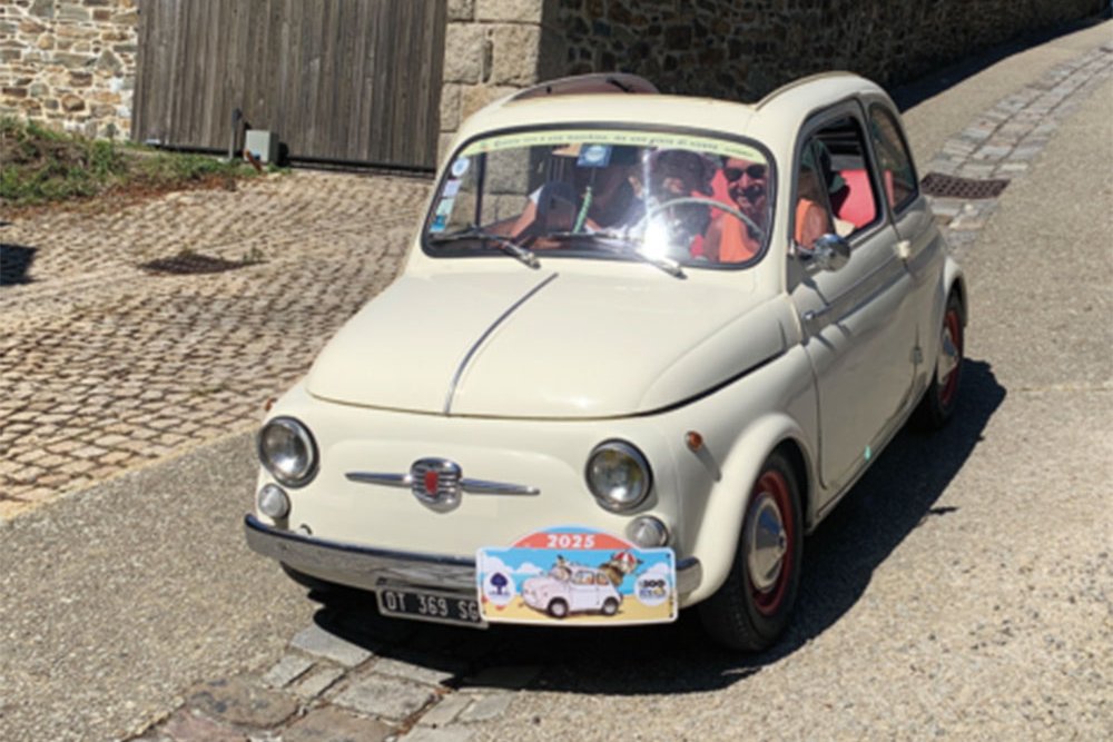 <strong></strong><small>© FIAT 500 et dérivés CLUB DE FRANCE</small>