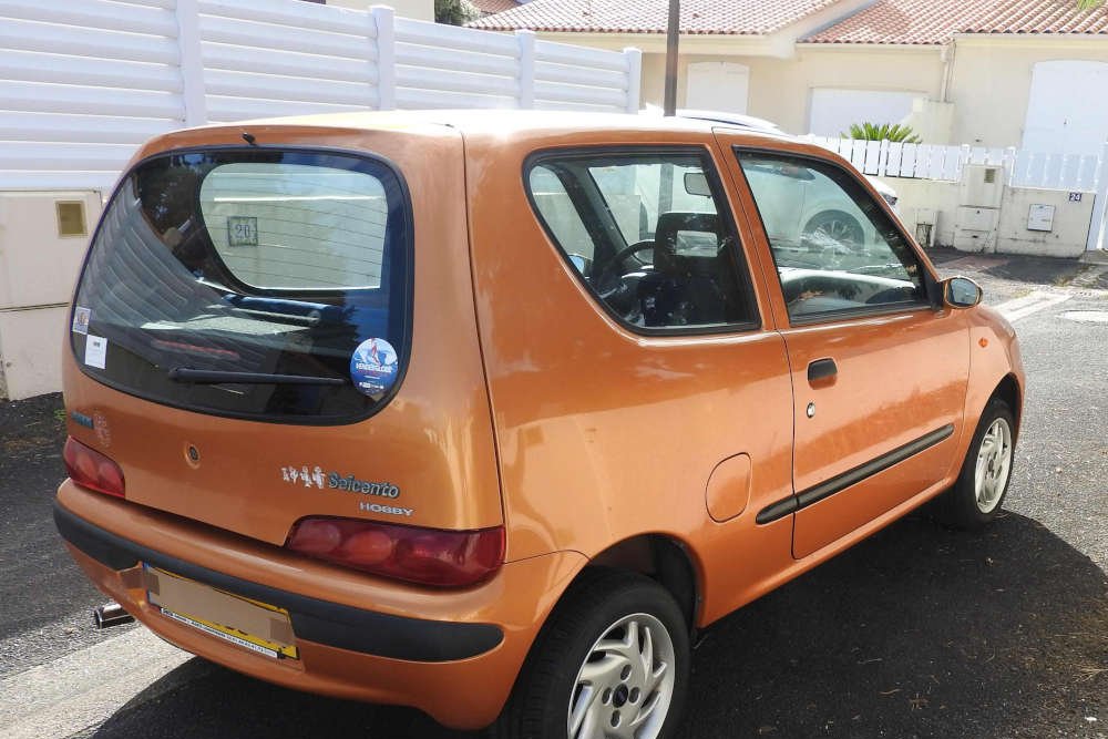 <strong></strong><small>© FIAT 500 et dérivés CLUB DE FRANCE</small>