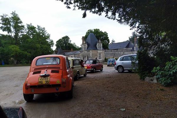 Villesavin © FIAT 500 et dérivés CLUB DE FRANCE <strong>Villesavin</strong><small>© FIAT 500 et dérivés CLUB DE FRANCE</small>