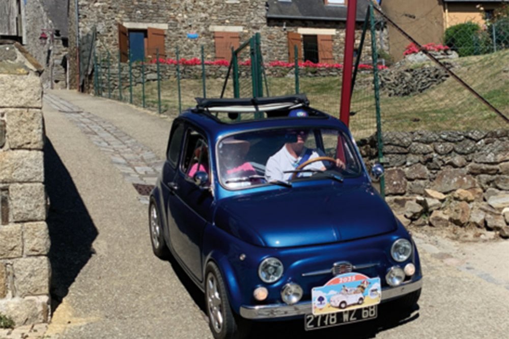 <strong></strong><small>© FIAT 500 et dérivés CLUB DE FRANCE</small>