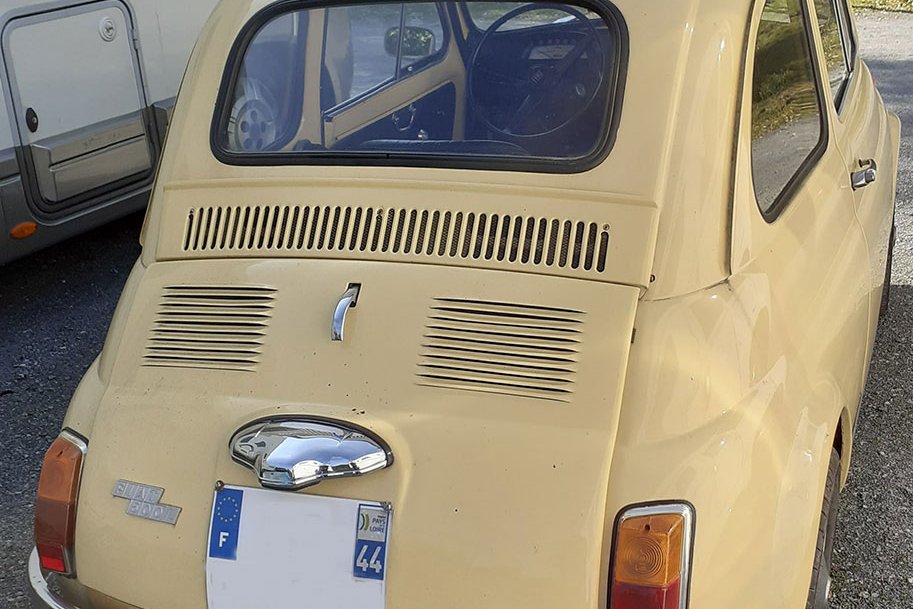 <strong></strong><small>© FIAT 500 et dérivés CLUB DE FRANCE</small>